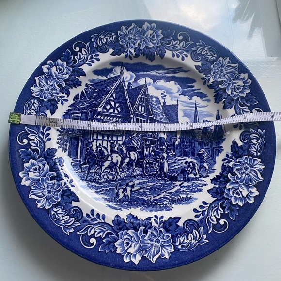 Staffordshire England Blue and White Floral Decorative Plate - Picture 2 of 3